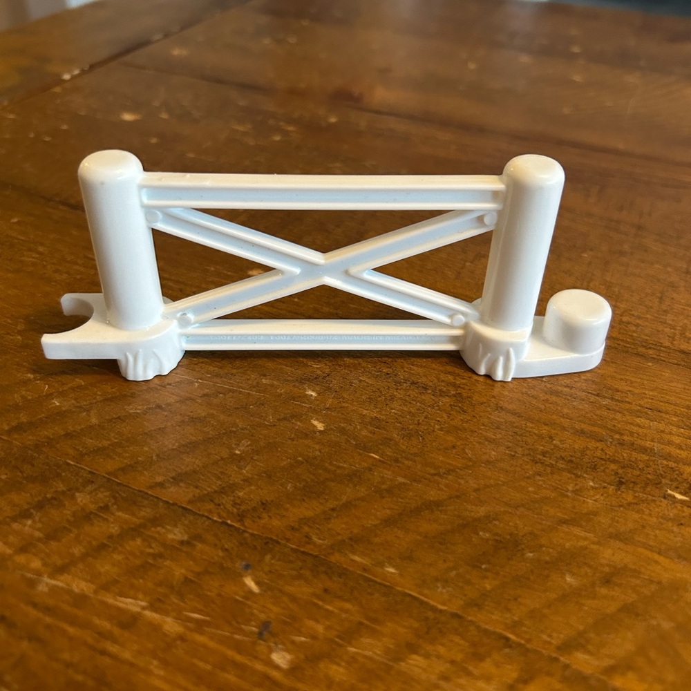 Fisher Price Little People white Fence Piece Railing Fencing as is